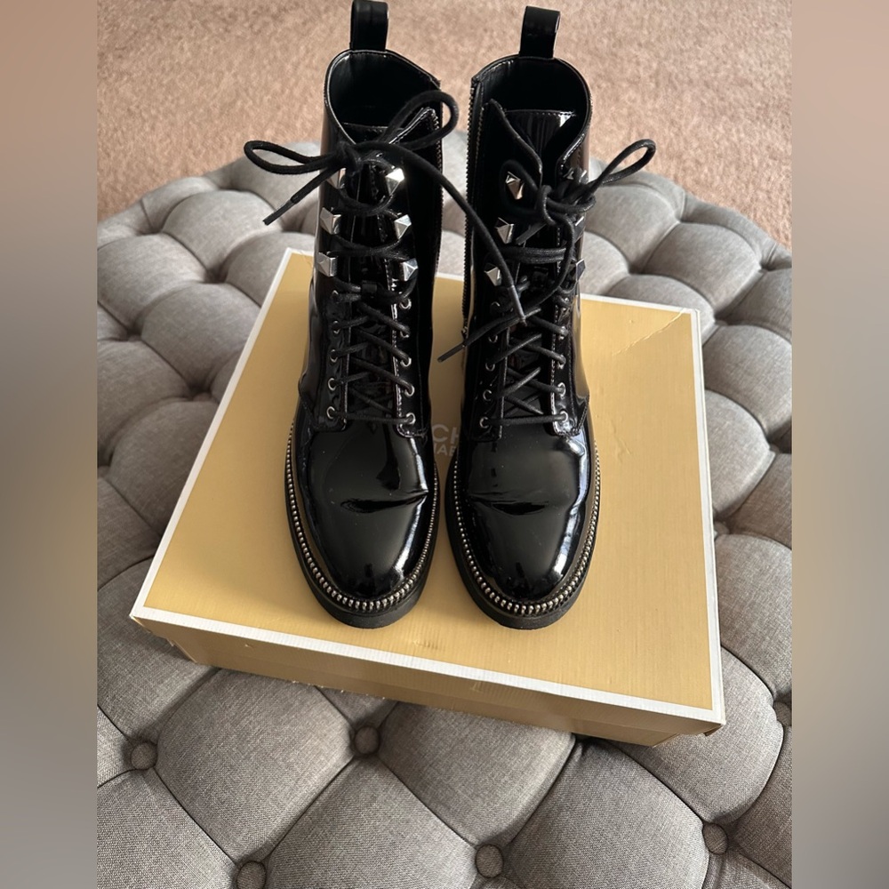 Michael Kors Haskell Bootie Black Patent Leather Combat Boots Womens 8